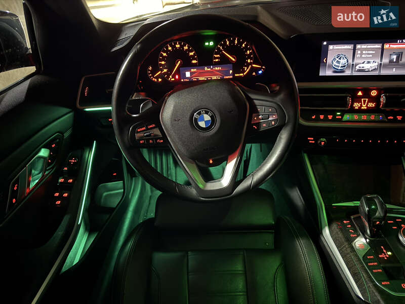 Седан BMW 3 Series 2019 в Дніпрі