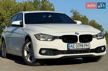 Седан BMW 3 Series 2016 в Дніпрі