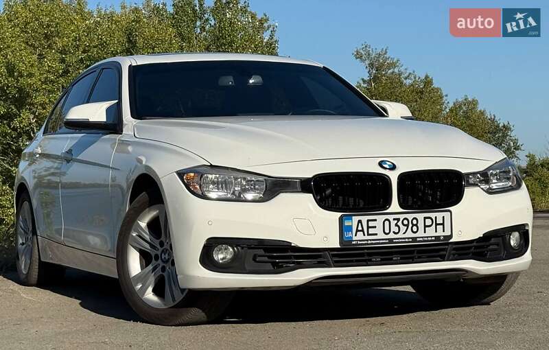 BMW 3 Series 2016