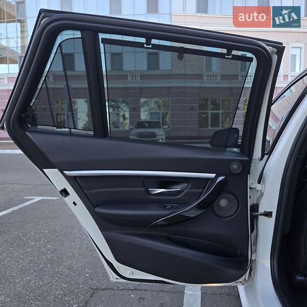 Универсал BMW 3 Series 2016 в Одессе фото 9 Универсал BMW 3 Series 2016 в Одессе