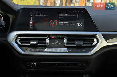 Седан BMW 3 Series 2019 в 