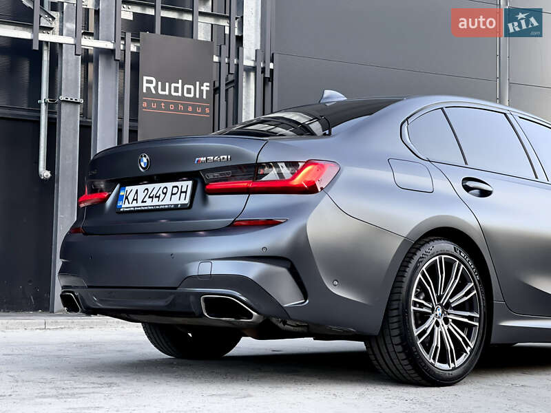 Седан BMW 3 Series 2021 в Києві