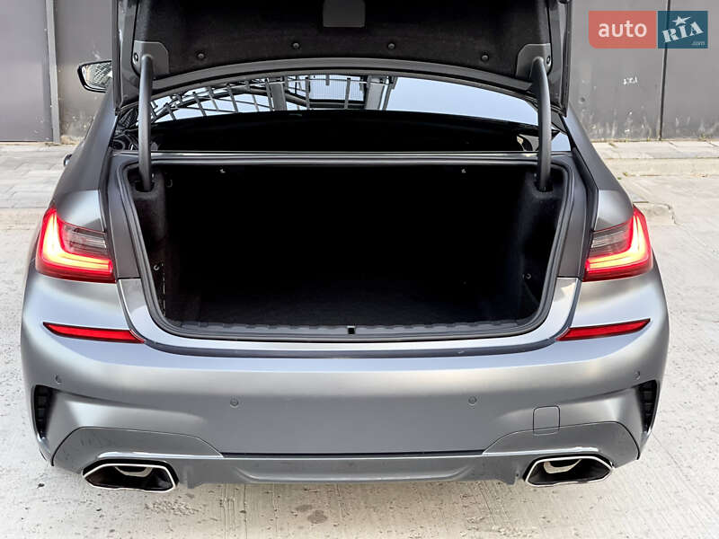 Седан BMW 3 Series 2021 в Києві