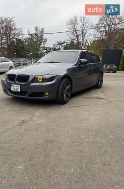 Универсал BMW 3 Series 2010 в Киеве