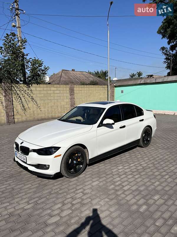 Седан BMW 3 Series 2013 в Каменском