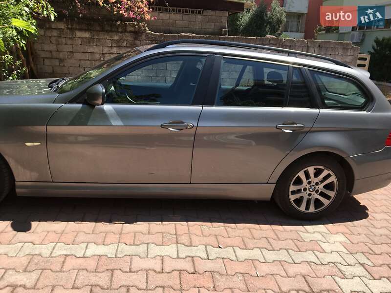 Універсал BMW 3 Series 2009 в Львові фото 100 Універсал BMW 3 Series 2009 в Львові