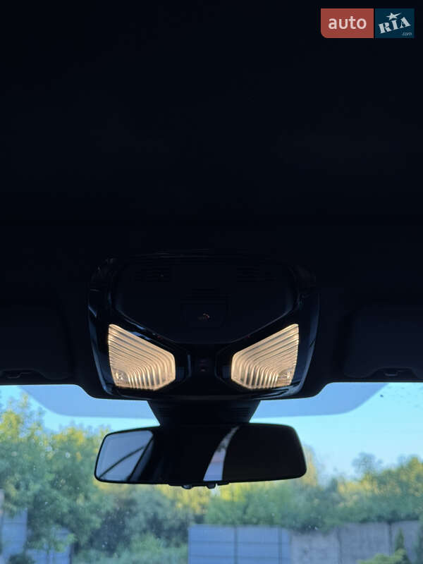 Седан BMW 3 Series 2020 в Виннице