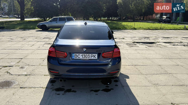 Седан BMW 3 Series 2016 в Львові