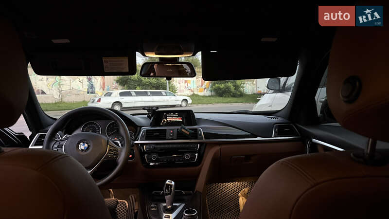 Седан BMW 3 Series 2016 в Львові