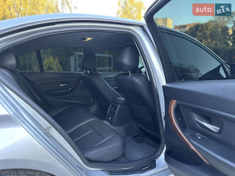 Седан BMW 3 Series 2013 в Хмельницькому