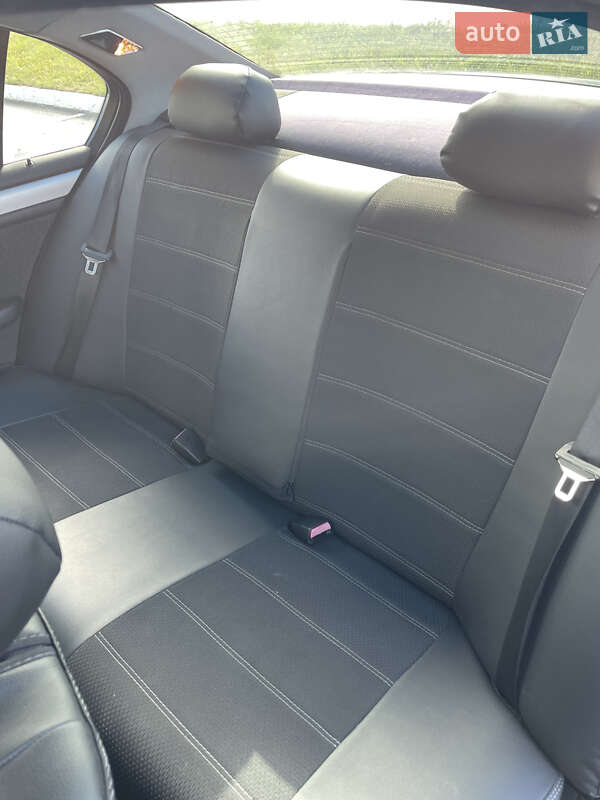 Седан BMW 3 Series 2000 в Луцьку