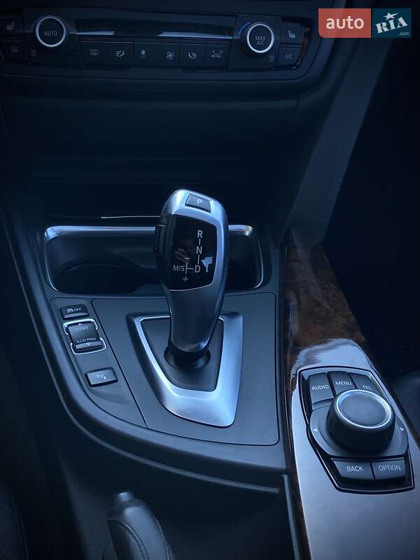 Седан BMW 3 Series 2015 в Києві