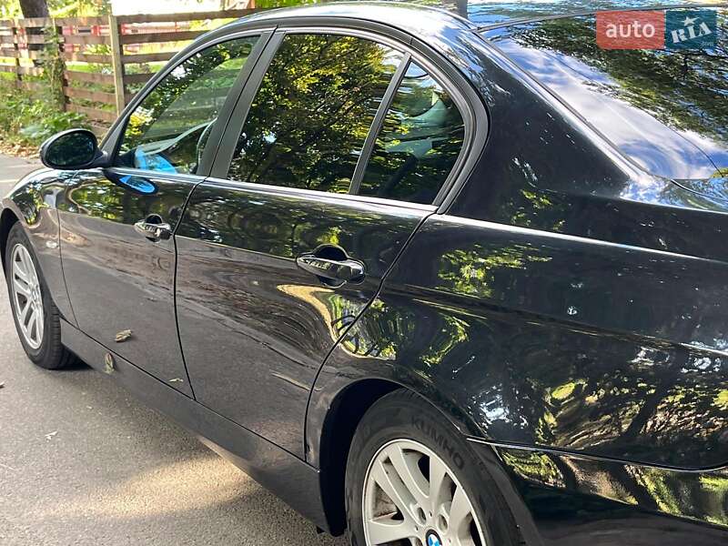 Седан BMW 3 Series 2006 в Києві
