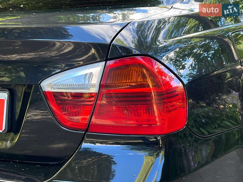 Седан BMW 3 Series 2006 в Києві