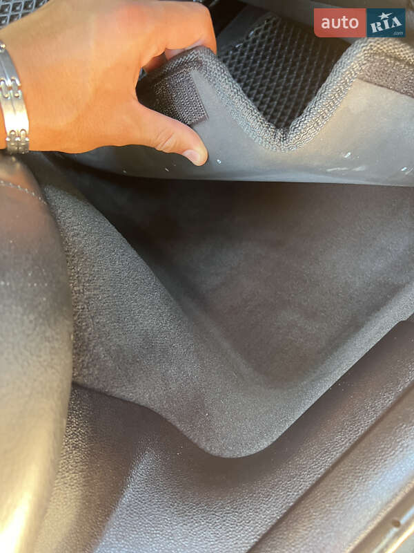 Универсал BMW 3 Series 2012 в Черновцах