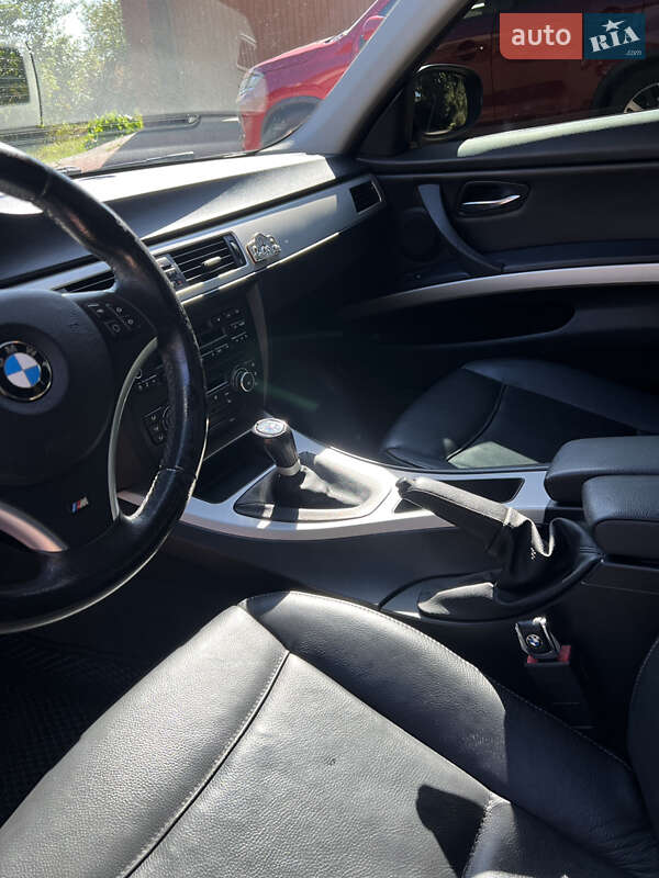 Универсал BMW 3 Series 2012 в Черновцах