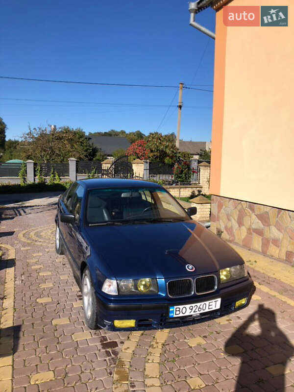 Седан BMW 3 Series 1992 в Тернополе
