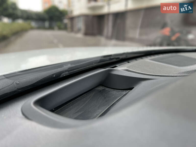 Седан BMW 3 Series 2014 в Івано-Франківську