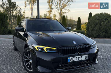 Седан BMW 3 Series 2019 в Дніпрі