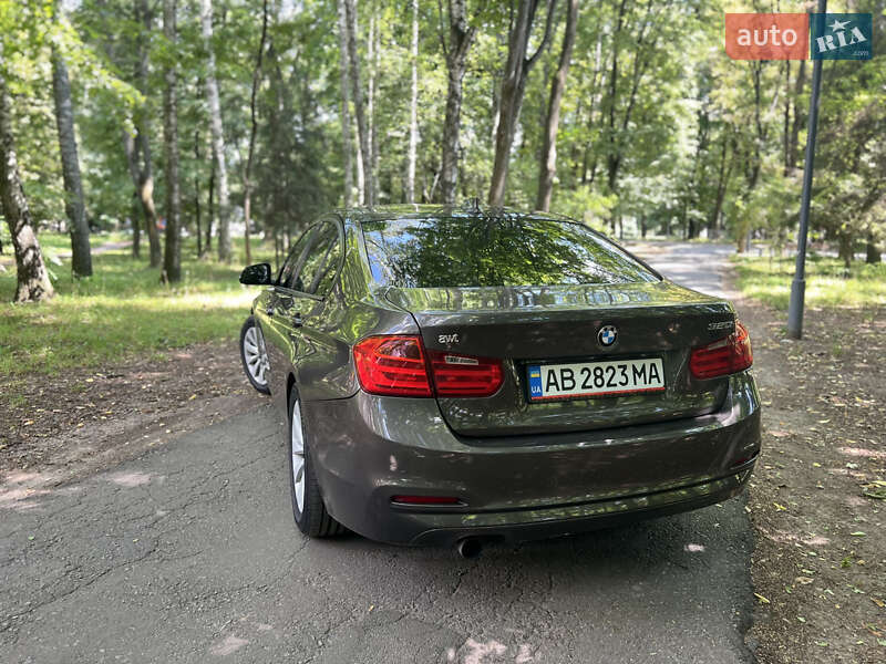 Седан BMW 3 Series 2013 в Виннице
