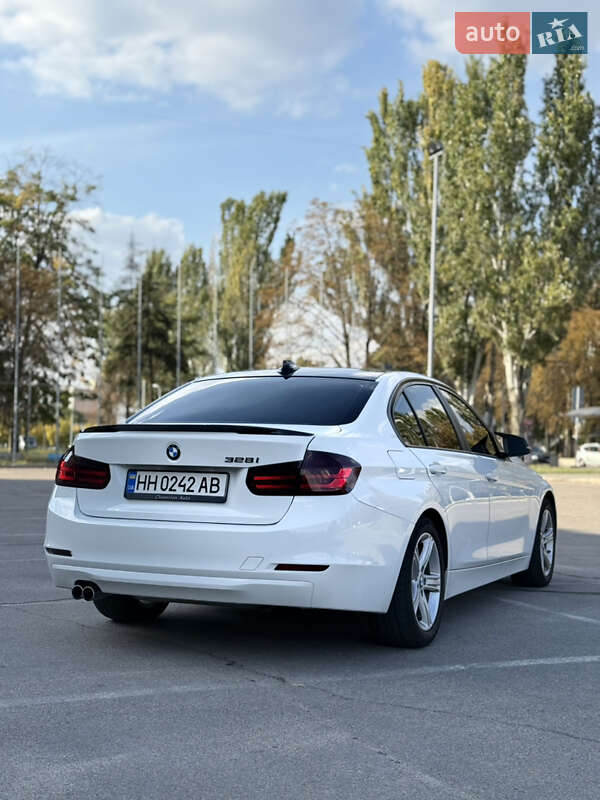 Седан BMW 3 Series 2013 в Запорожье фото 5 Седан BMW 3 Series 2013 в Запорожье