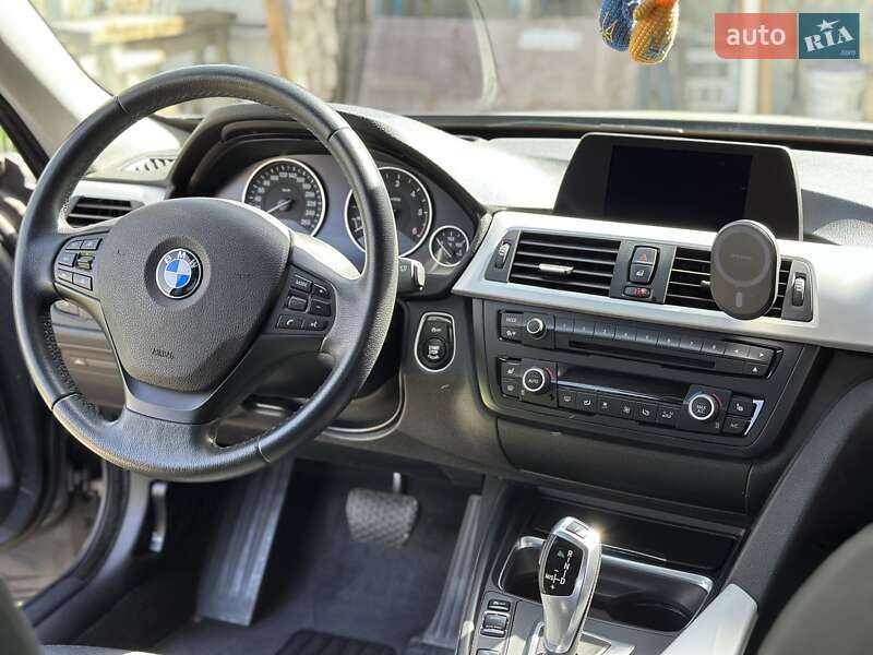 Седан BMW 3 Series 2013 в Львове фото 14 Седан BMW 3 Series 2013 в Львове