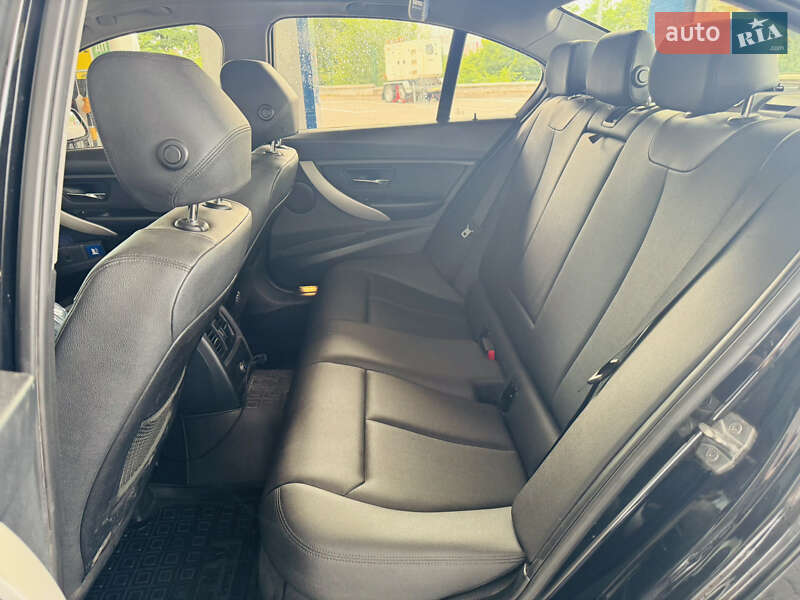Седан BMW 3 Series 2013 в Киеве фото 18 Седан BMW 3 Series 2013 в Киеве