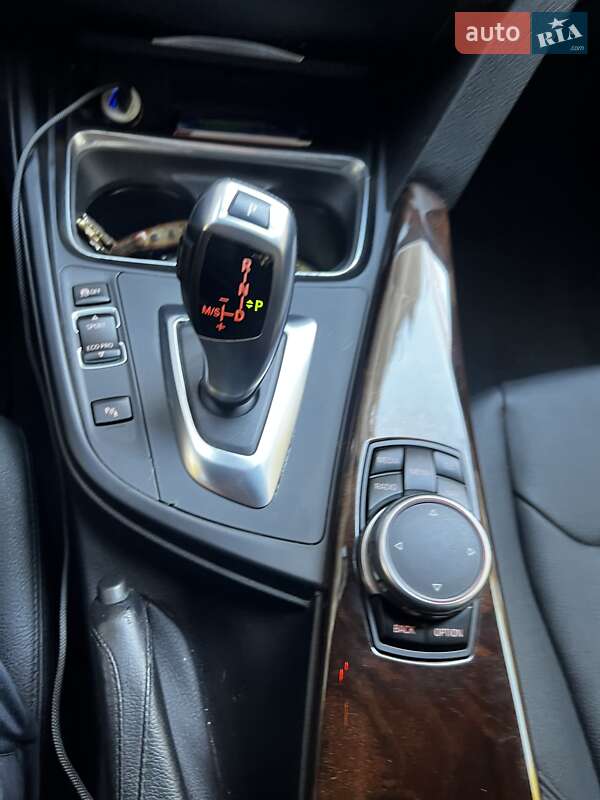 Седан BMW 3 Series 2015 в Одесі