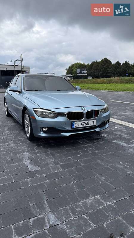 Седан BMW 3 Series 2013 в Львове