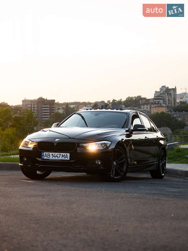 Седан BMW 3 Series 2012 в Вінниці