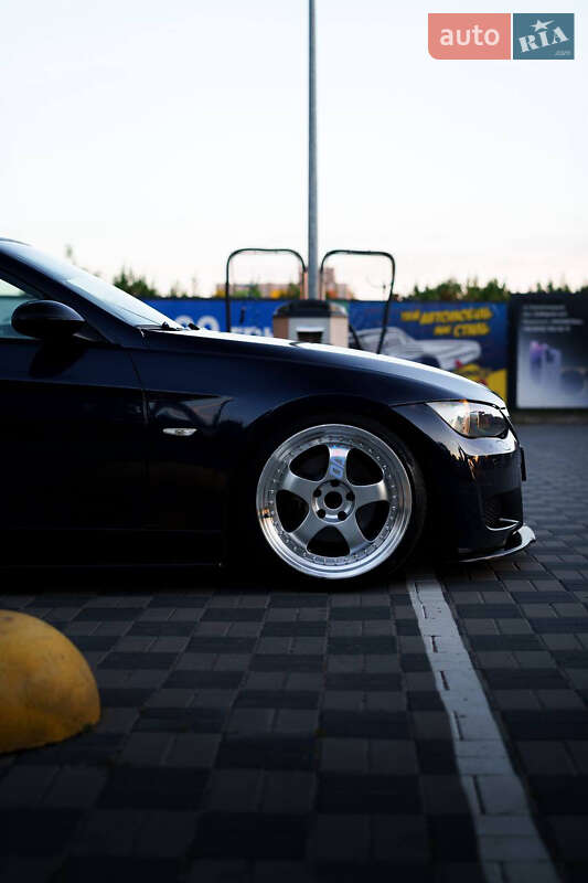 Кабриолет BMW 3 Series 2007 в Хмельницком