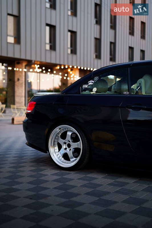 Кабриолет BMW 3 Series 2007 в Хмельницком