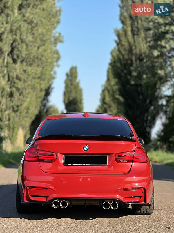 Седан BMW 3 Series 2016 в Полтаве