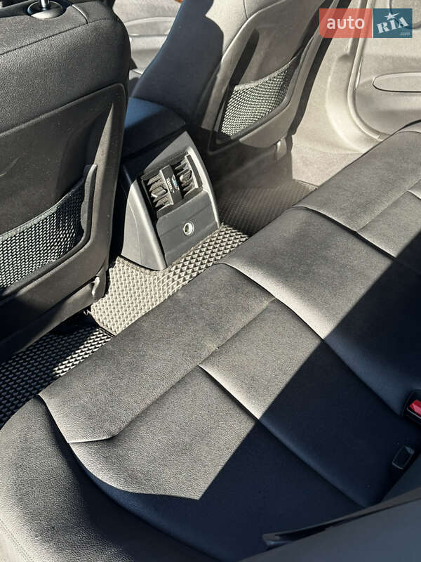 Седан BMW 3 Series 2013 в Заліщиках