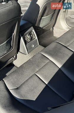 Седан BMW 3 Series 2013 в 