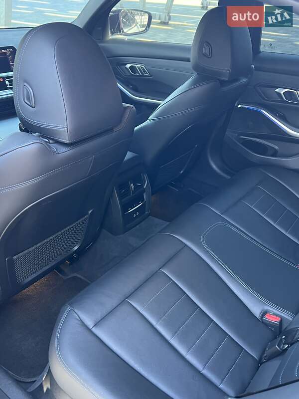 Седан BMW 3 Series 2020 в Львове фото 10 Седан BMW 3 Series 2020 в Львове