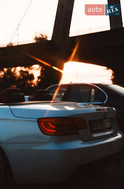 Кабриолет BMW 3 Series 2013 в 