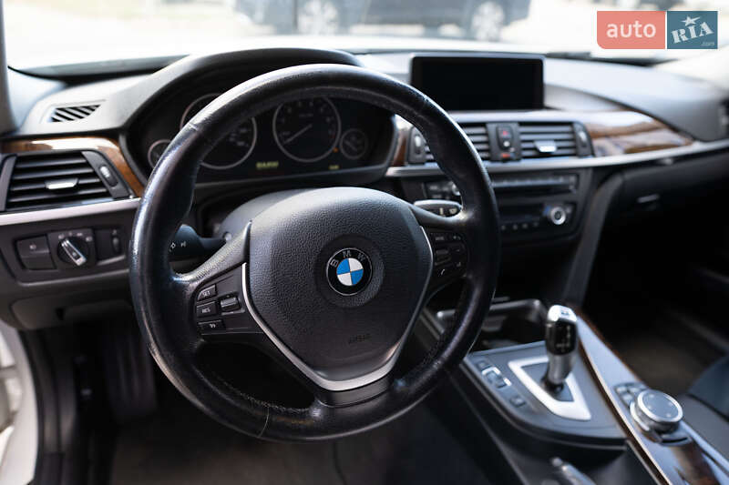 Седан BMW 3 Series 2014 в Києві