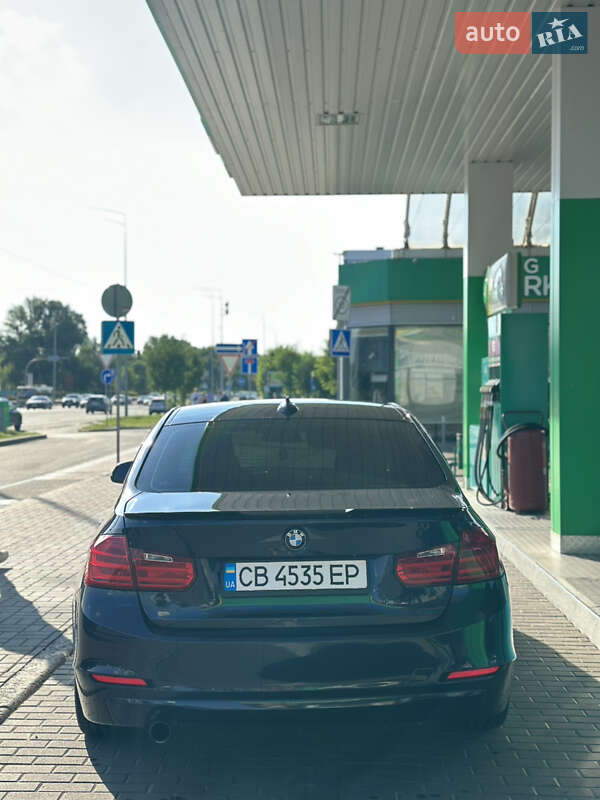 Седан BMW 3 Series 2014 в Прилуках