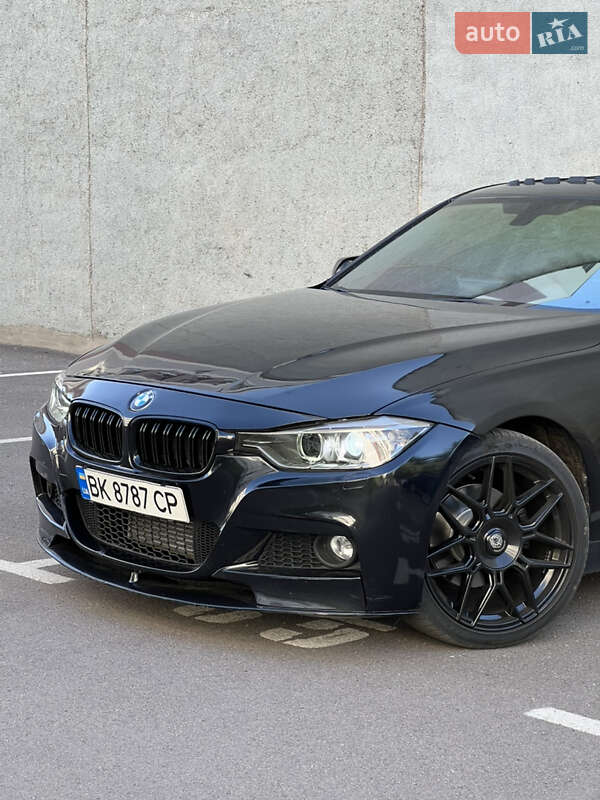 Седан BMW 3 Series 2014 в Ровно
