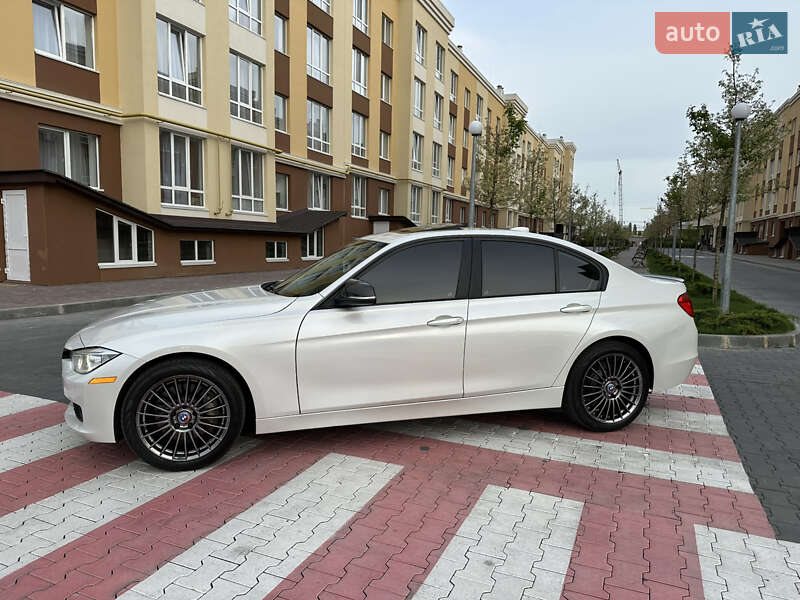 Седан BMW 3 Series 2014 в Киеве