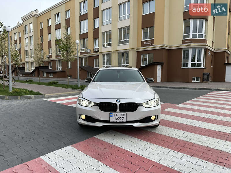 Седан BMW 3 Series 2014 в Киеве