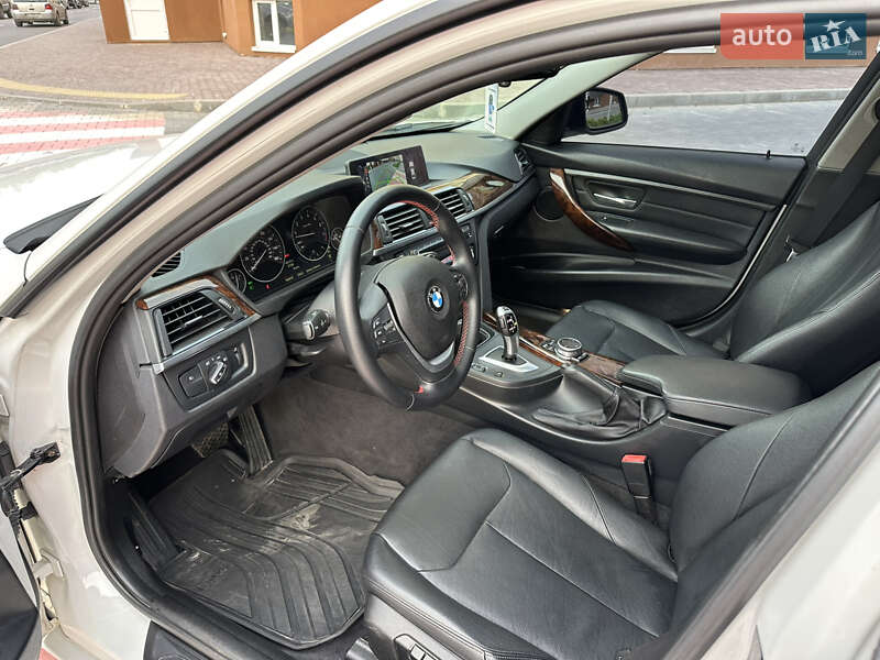 Седан BMW 3 Series 2014 в Киеве