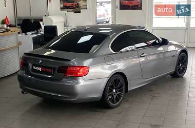 Купе BMW 3 Series 2011 в 