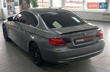 Купе BMW 3 Series 2011 в 
