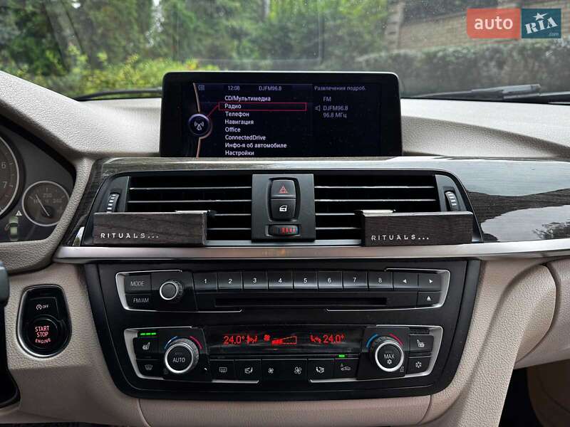 Седан BMW 3 Series 2012 в Киеве