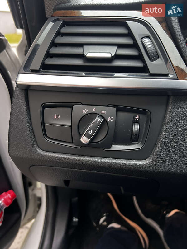 Седан BMW 3 Series 2014 в Львове