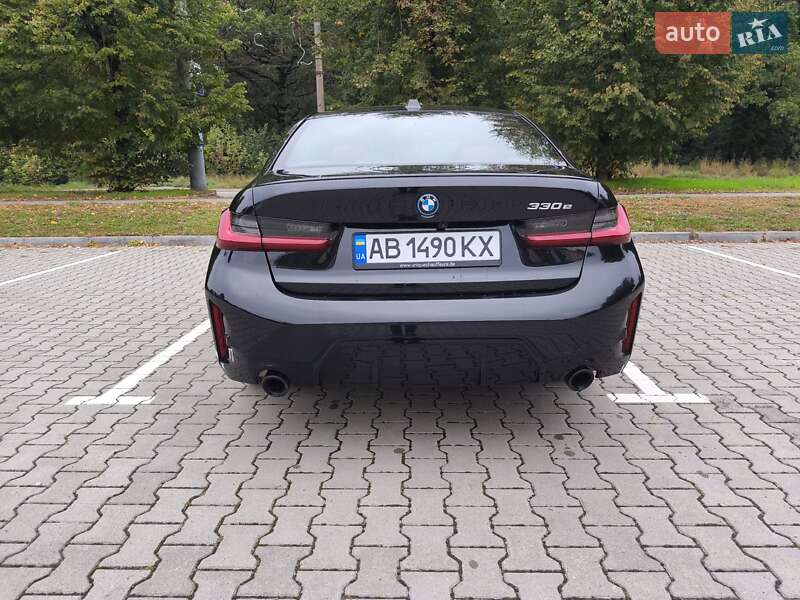 Седан BMW 3 Series 2023 в Виннице