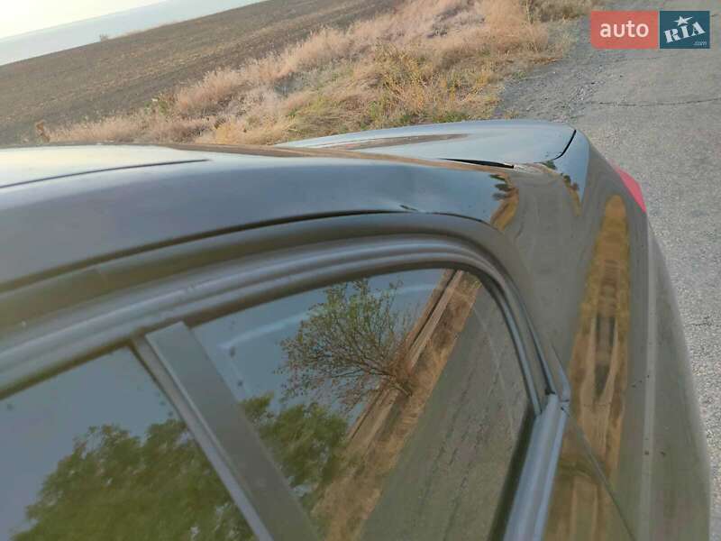 Седан BMW 3 Series 2012 в Рени