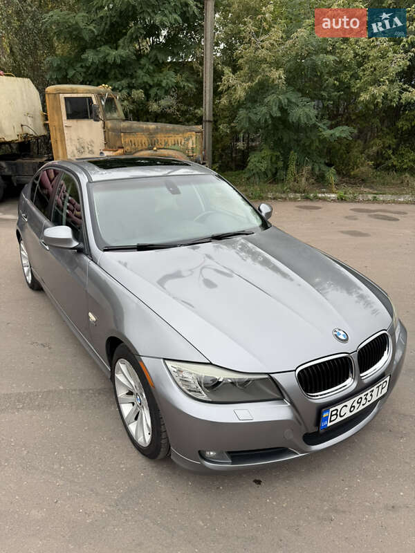 Седан BMW 3 Series 2011 в Шептицькому